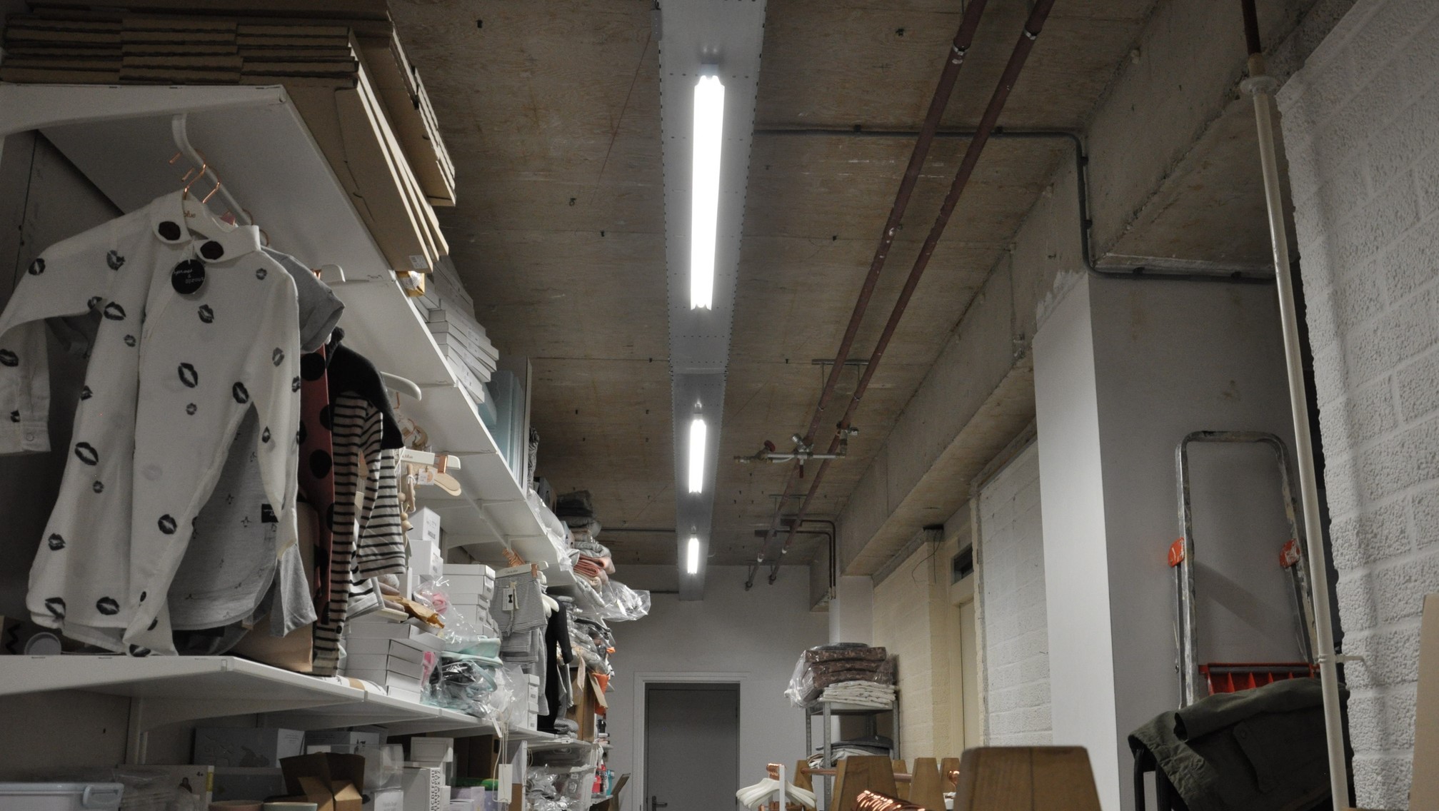 LED LIGHTING IN YOUR WAREHOUSE